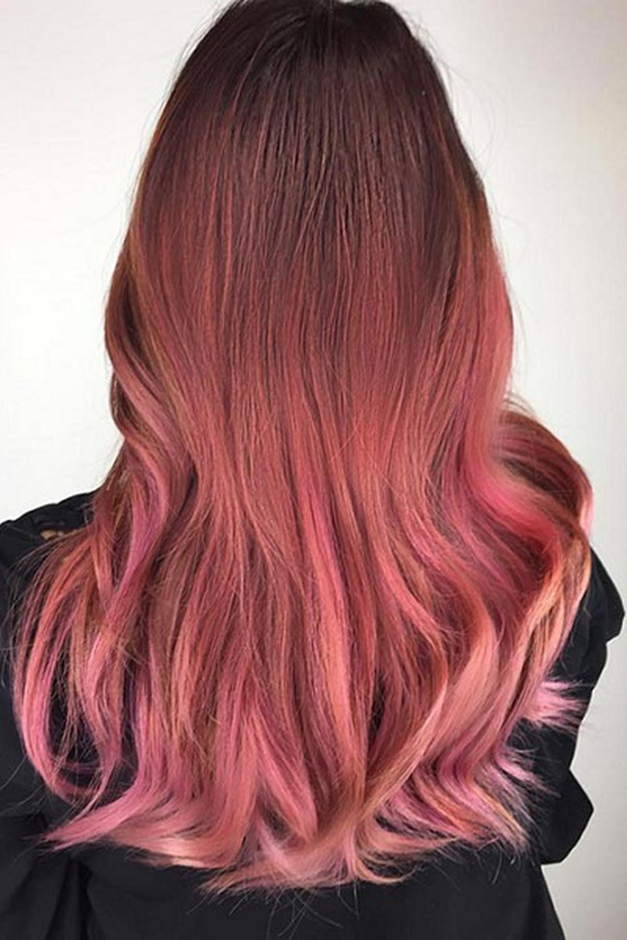 Темно розовая краска. Роуз Голд омбре. Роуз Голд балаяж. Розовый цвет волос. Розовое омбре.